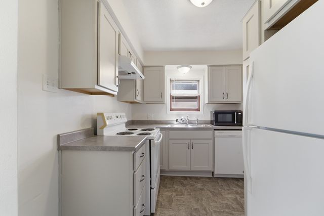 1516 E Jefferson Avenue, Des Moines, IA 50316