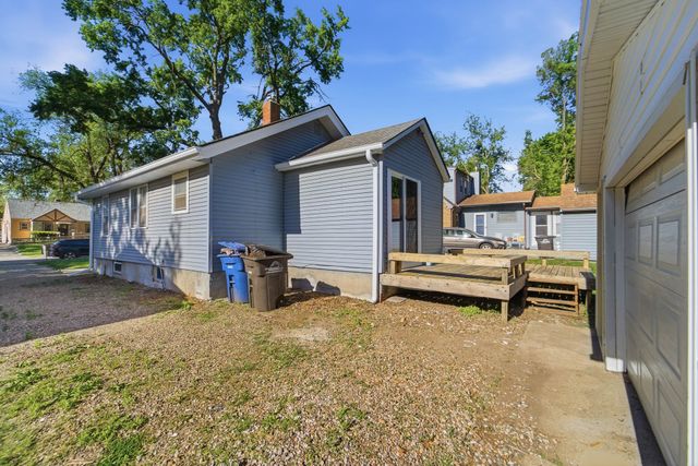1516 E Jefferson Avenue, Des Moines, IA 50316