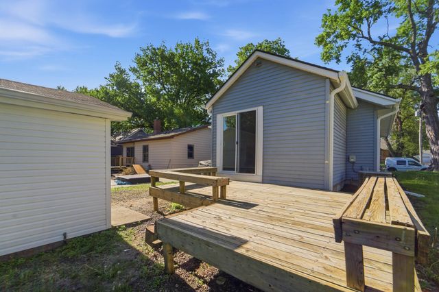 1516 E Jefferson Avenue, Des Moines, IA 50316