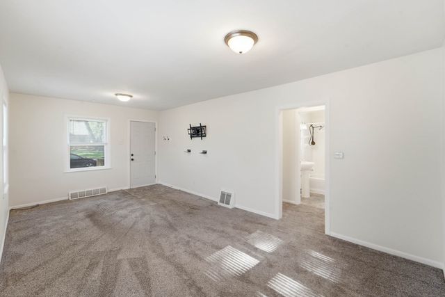 1516 E Jefferson Avenue, Des Moines, IA 50316