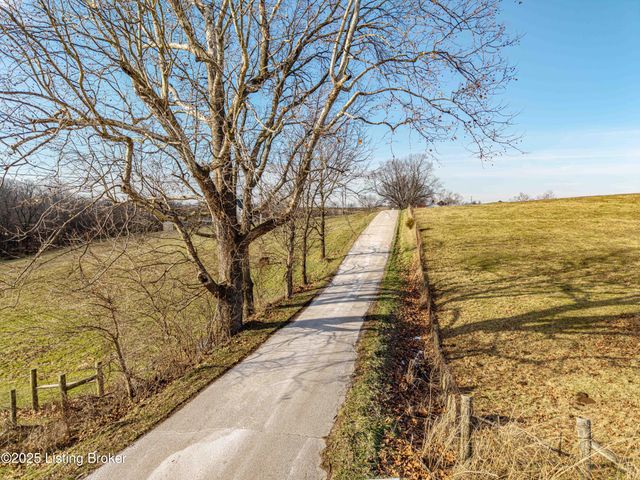 TR 7 Harley Thompson Rd, Bagdad, KY 40003