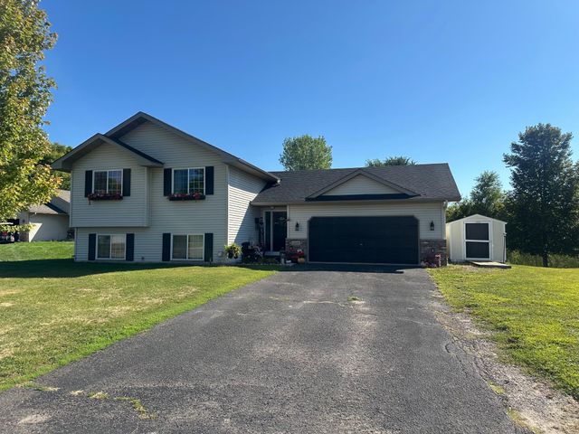 213 Ash Street E, Annandale, MN 55302