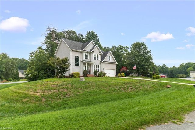 111 Tree Top Lane, Stokesdale, NC 27357