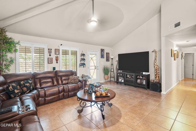 13353 EMERALD HILLS Street, Horizon City, TX 79928
