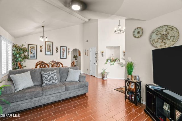 13353 EMERALD HILLS Street, Horizon City, TX 79928