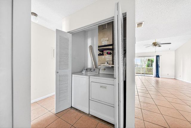 108 Pinewood Court, Jupiter, FL 33458