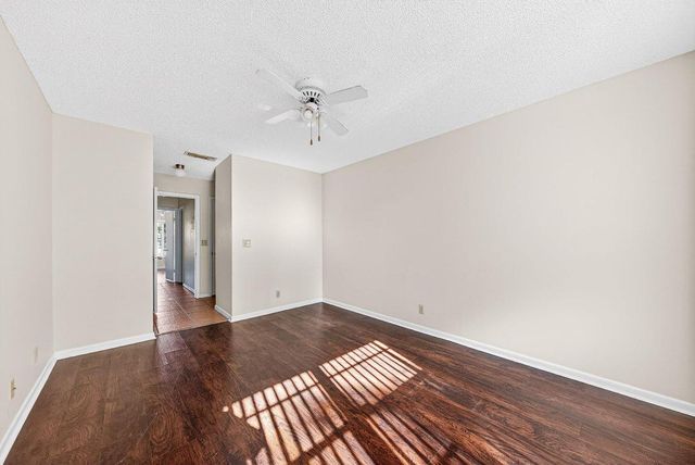 108 Pinewood Court, Jupiter, FL 33458