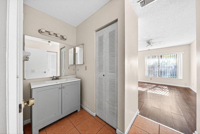 108 Pinewood Court, Jupiter, FL 33458