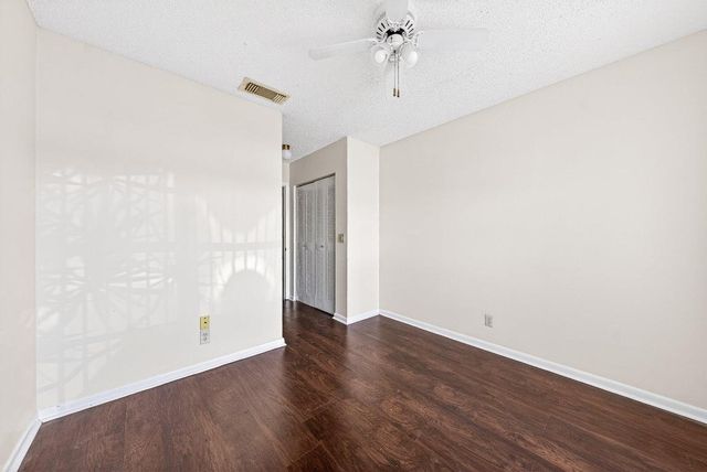 108 Pinewood Court, Jupiter, FL 33458