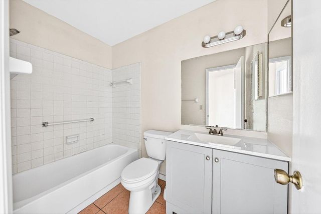 108 Pinewood Court, Jupiter, FL 33458