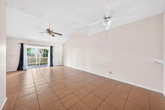 108 Pinewood Court, Jupiter, FL 33458