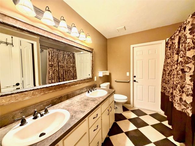 5713 NW 45TH DRIVE, Gainesville, FL 32653