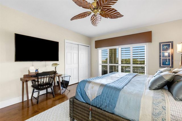 1090 PINELLAS BAYWAY S A5, St Petersburg, FL 33715