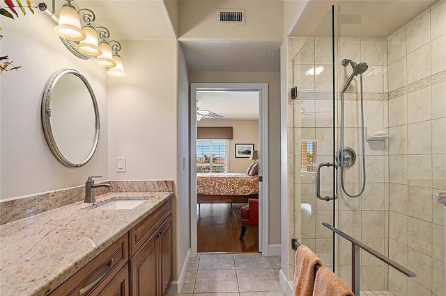 1090 PINELLAS BAYWAY S A5, St Petersburg, FL 33715