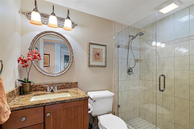 1090 PINELLAS BAYWAY S A5, St Petersburg, FL 33715