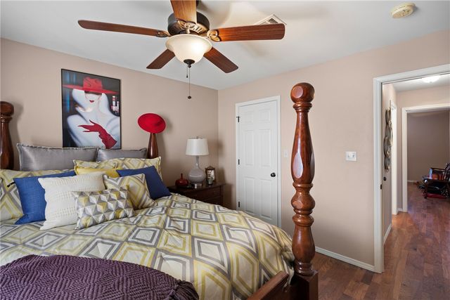 354 Thornwood Lane, Russellville, AR 72802