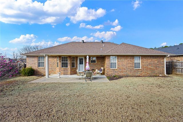354 Thornwood Lane, Russellville, AR 72802