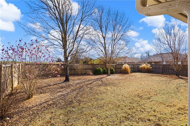 354 Thornwood Lane, Russellville, AR 72802