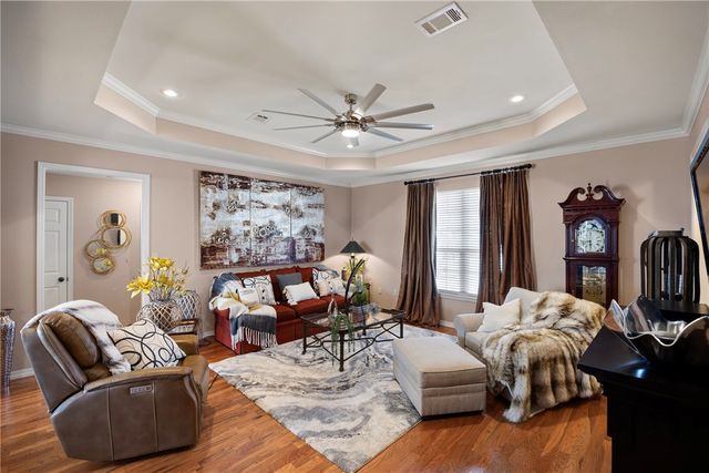 354 Thornwood Lane, Russellville, AR 72802