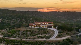 217 Saddle Wood, Comfort, TX 78013