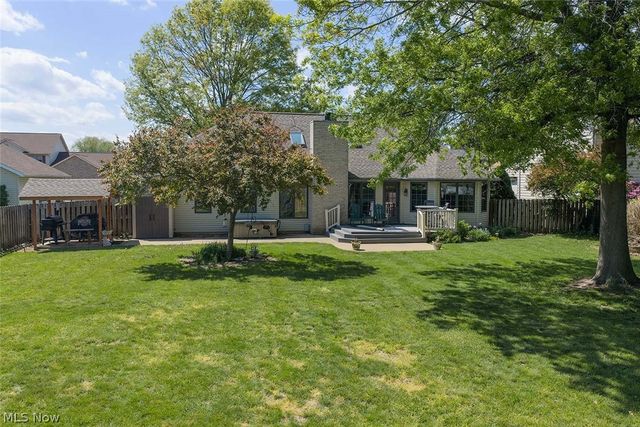 1453 3rd Street SE, New Philadelphia, OH 44663