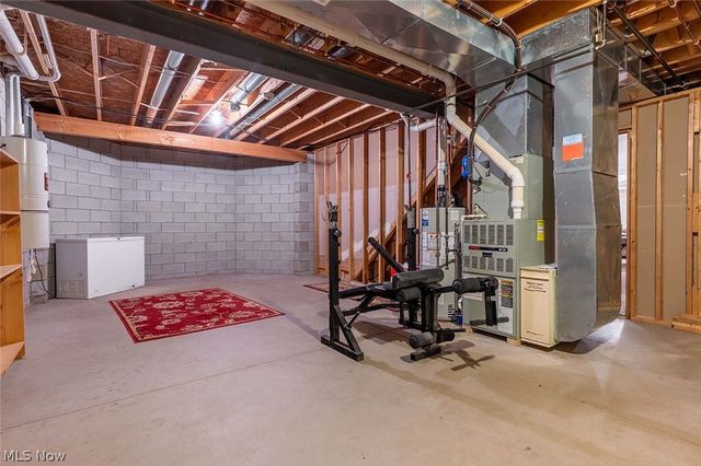 1453 3rd Street SE, New Philadelphia, OH 44663