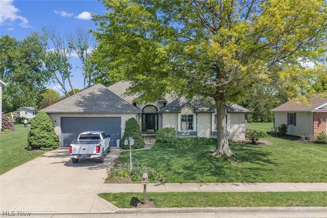 1453 3rd Street SE, New Philadelphia, OH 44663