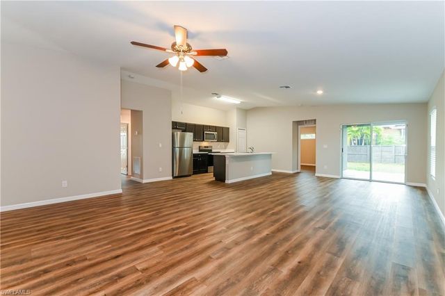 719 13th TER, Cape Coral, FL 33991