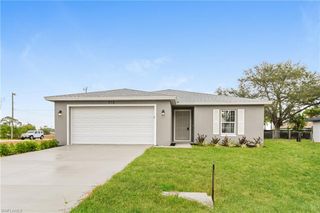 719 13th TER, Cape Coral, FL 33991