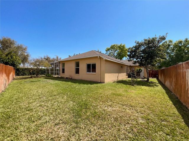 10101 KINGSBRIDGE AVENUE, Tampa, FL 33626