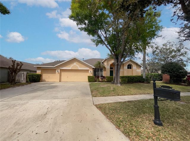 10101 KINGSBRIDGE AVENUE, Tampa, FL 33626