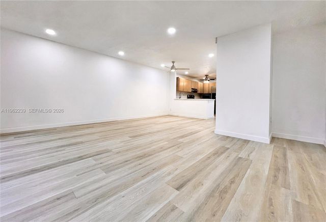 499 SE 13th St 7E, Fort Lauderdale, FL 33316