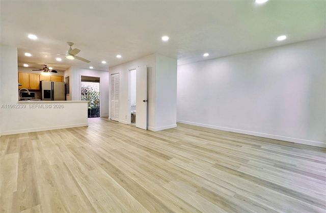 499 SE 13th St 7E, Fort Lauderdale, FL 33316