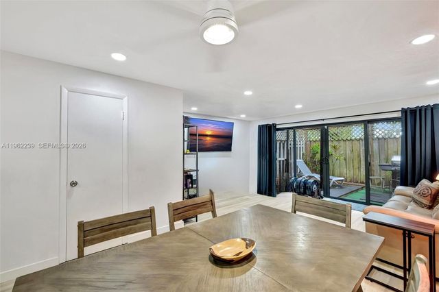 499 SE 13th St 7E, Fort Lauderdale, FL 33316