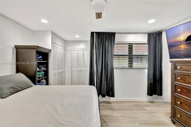 499 SE 13th St 7E, Fort Lauderdale, FL 33316