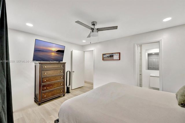 499 SE 13th St 7E, Fort Lauderdale, FL 33316