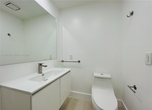 499 SE 13th St 7E, Fort Lauderdale, FL 33316