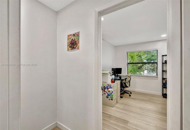 499 SE 13th St 7E, Fort Lauderdale, FL 33316