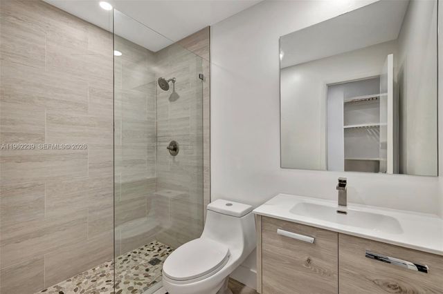 499 SE 13th St 7E, Fort Lauderdale, FL 33316