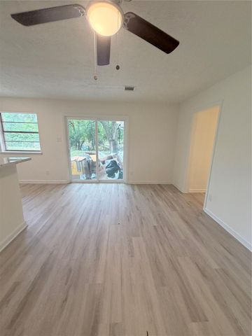 5011 Brisbane Drive, Houston, TX 77048