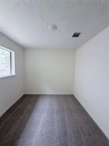 5011 Brisbane Drive, Houston, TX 77048