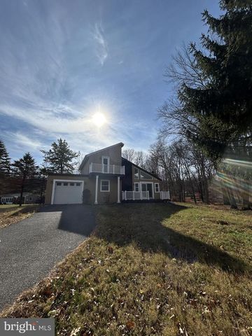 2233 VISTA CIR, East Stroudsburg, PA 18302