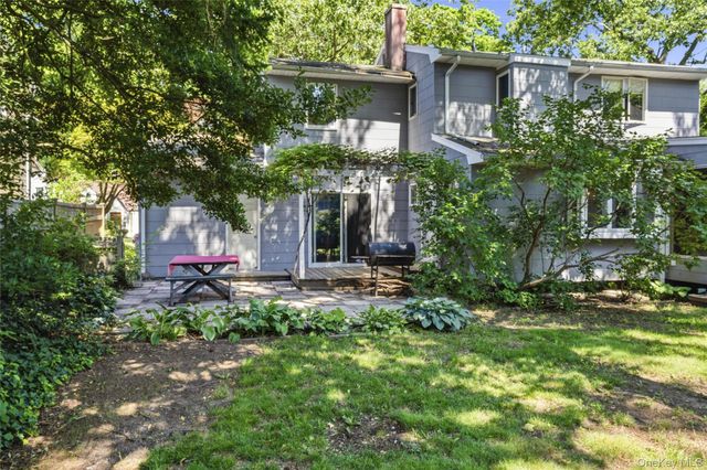11A Prospect Drive N, Huntington Station, NY 11746