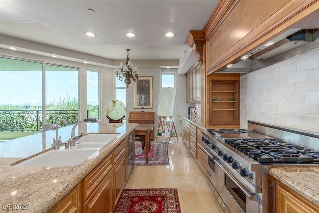 9101 Alta Drive 203, Las Vegas, NV 89145