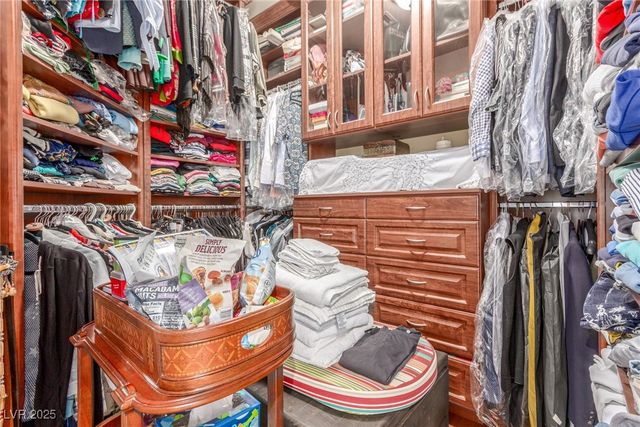 9101 Alta Drive 203, Las Vegas, NV 89145