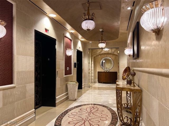 9101 Alta Drive 203, Las Vegas, NV 89145