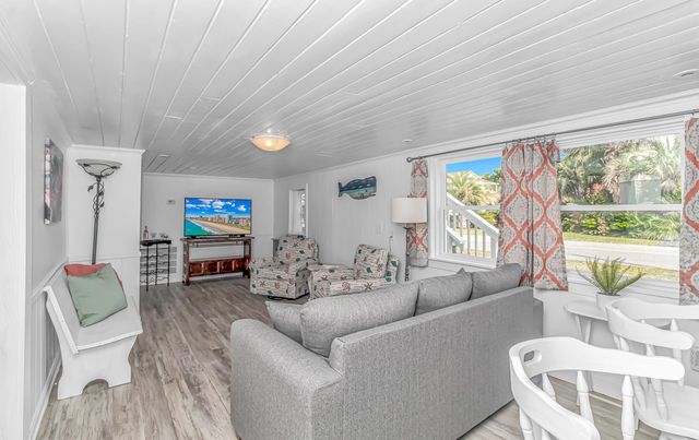 1525 Havens Dr., North Myrtle Beach, SC 29582