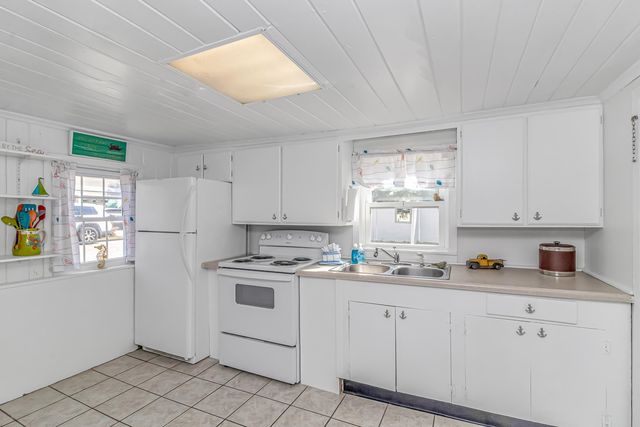 1525 Havens Dr., North Myrtle Beach, SC 29582
