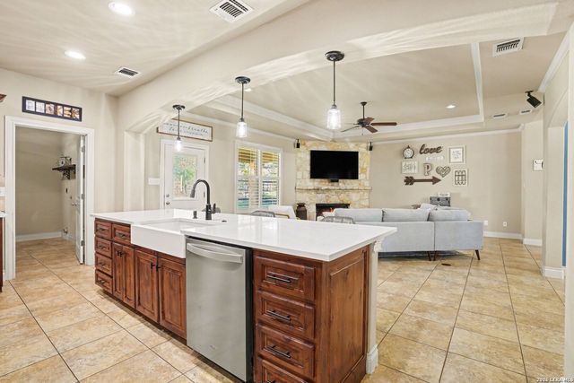 1015 Slumber, San Antonio, TX 78260