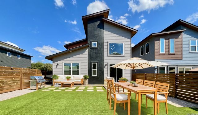 10714 Pharaoh Run, San Antonio, TX 78254